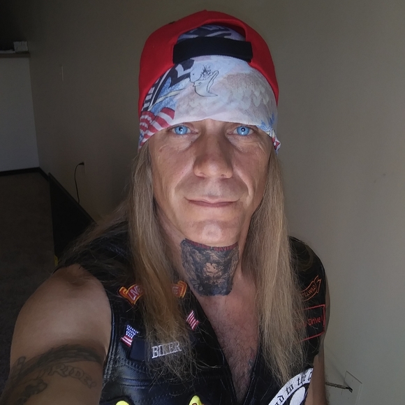 Meet your Posher, Thomas - Picture 1 of 10